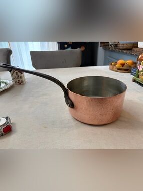 Hammered Copper Saucepan with Long Handle - Copper Finish